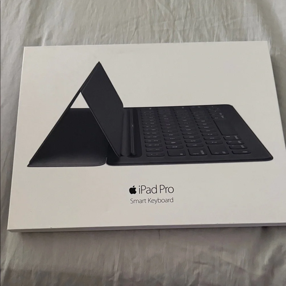 Apple iPad Pro Smart Keyboard - Dark Gray